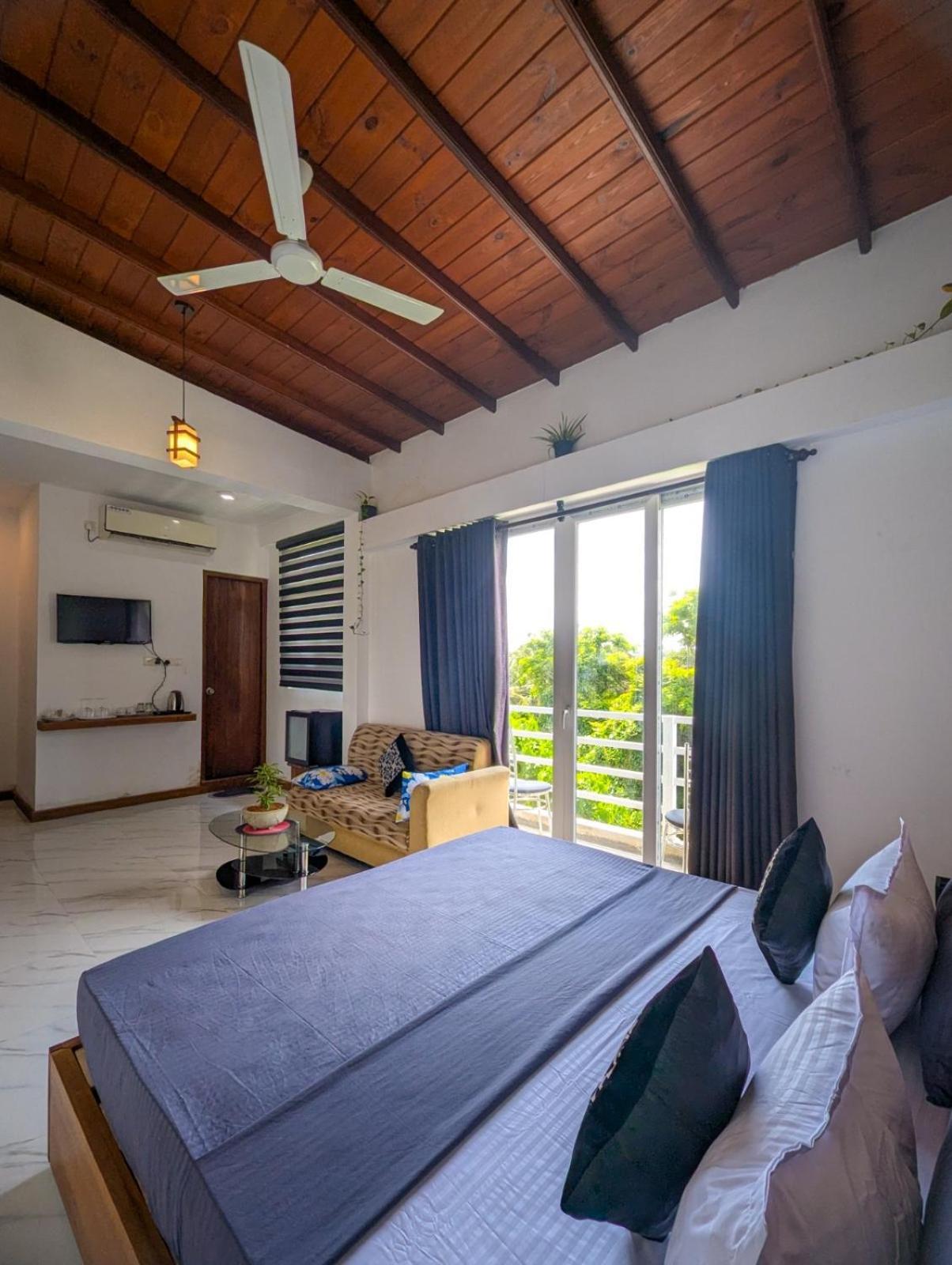 Airport Hotel By Cmb Apartments เนกอมโบ ภายนอก รูปภาพ