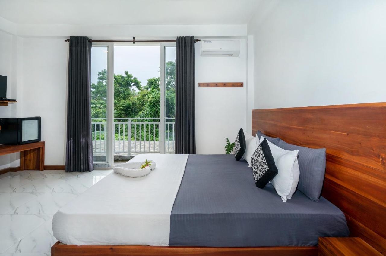 Airport Hotel By Cmb Apartments เนกอมโบ ภายนอก รูปภาพ